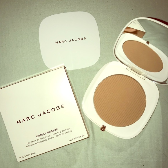 Marc Jacobs Other - Marc Jacobs Tan Tastic Omega Coconut bronzer - LE